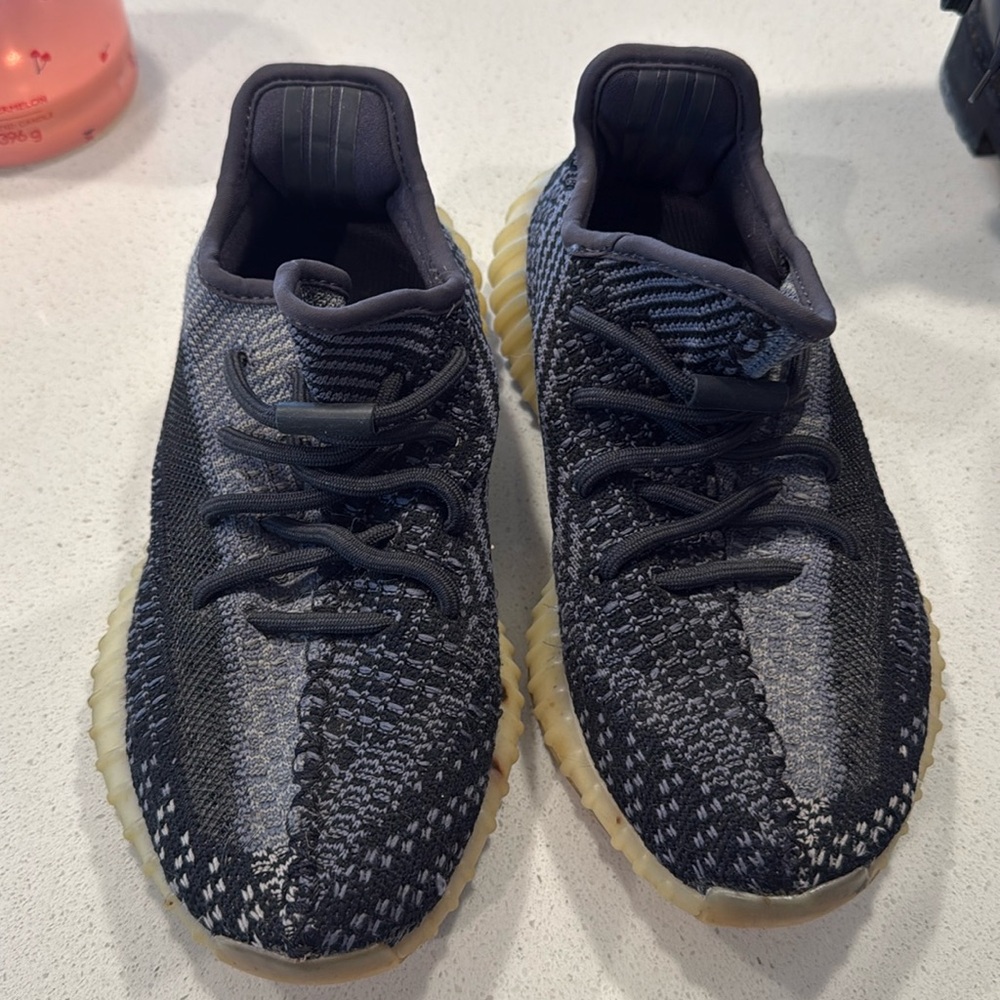 Adidas Yeezy Boost 350 V2 Low Carbon Gray Athletic Shoes Kanye West